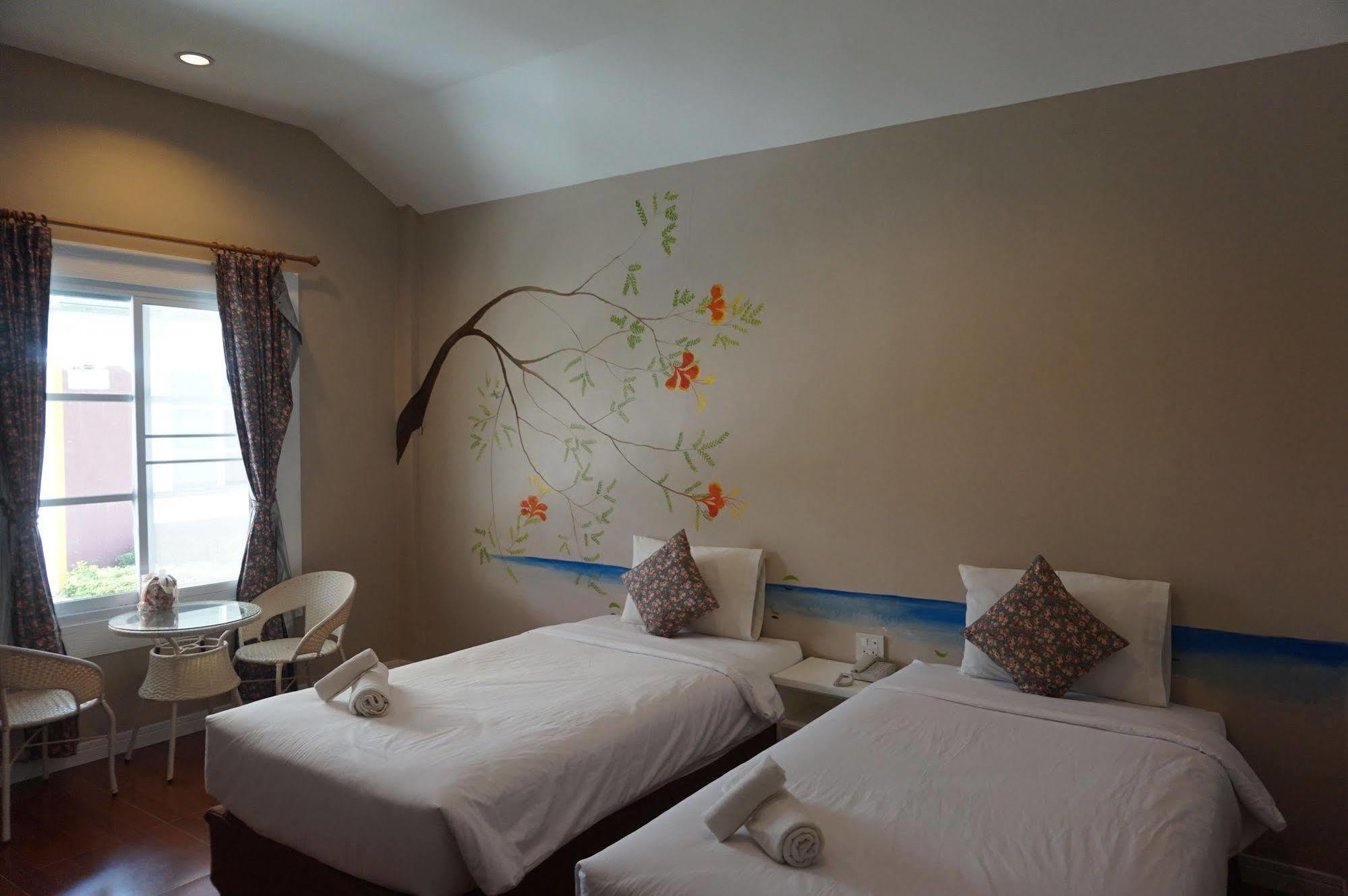 Color Ville Hotel Sha Certified Sakon Nakhon Eksteriør billede