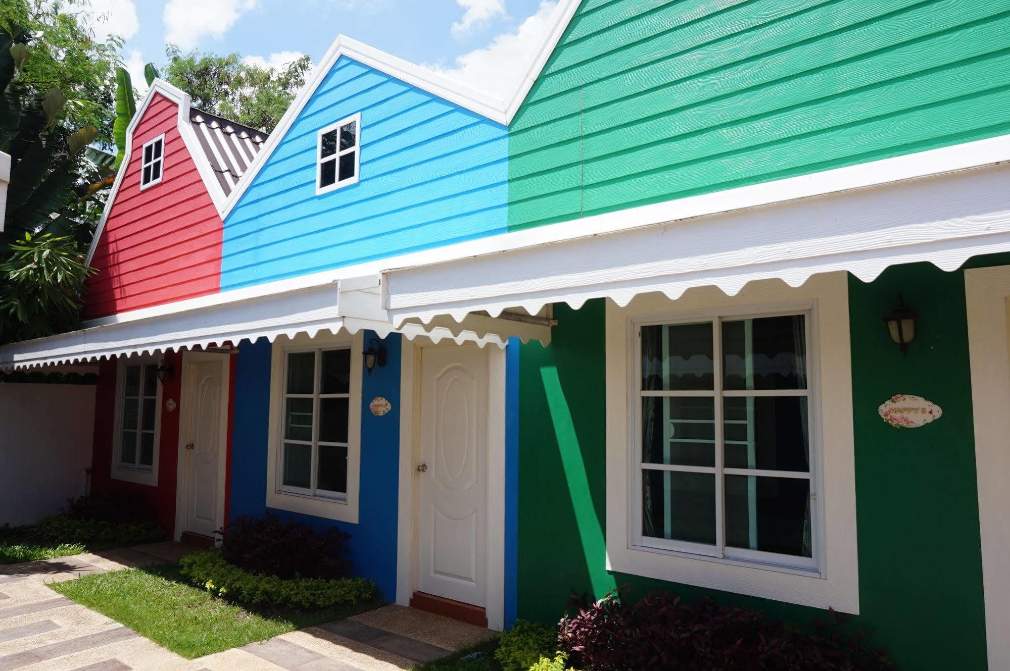 Color Ville Hotel Sha Certified Sakon Nakhon Eksteriør billede