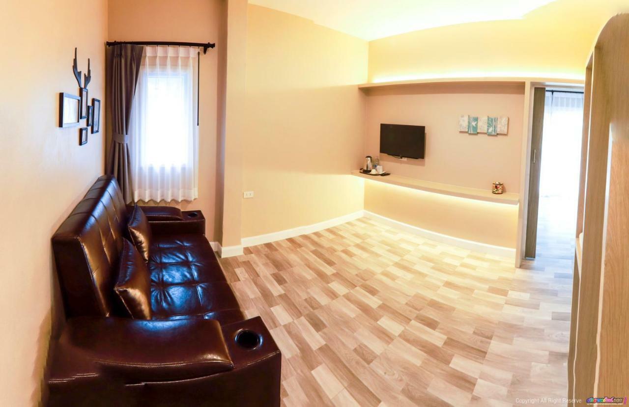 Color Ville Hotel Sha Certified Sakon Nakhon Eksteriør billede