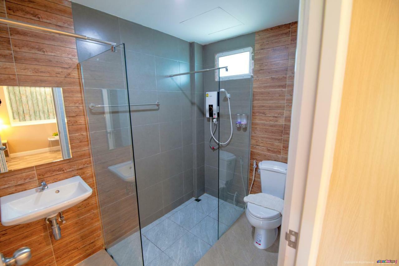 Color Ville Hotel Sha Certified Sakon Nakhon Eksteriør billede